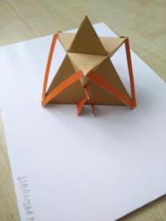 15-Композиция из треугольных элементов - Иванова Мария.jpg